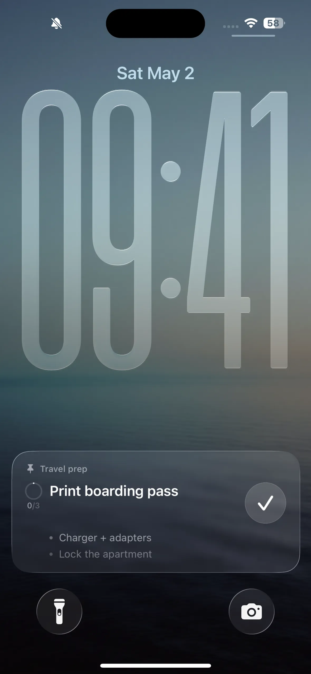 Pinote one-line note pinned to the iOS lockscreen as a Live Activity